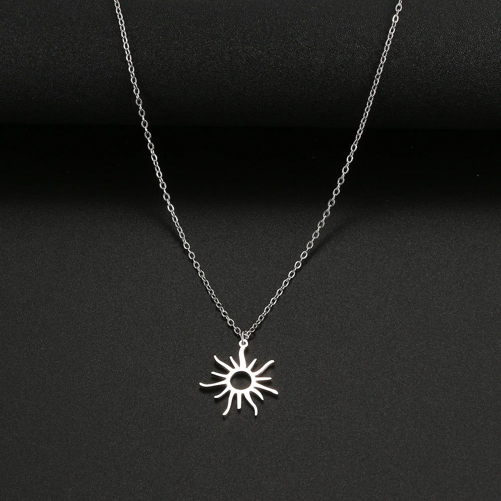 Stainless Steel Necklaces Exquisite Big Sun Style Pendant Collar Chain Fashion Necklace For Women Men Jewelry Friends Best Gifts