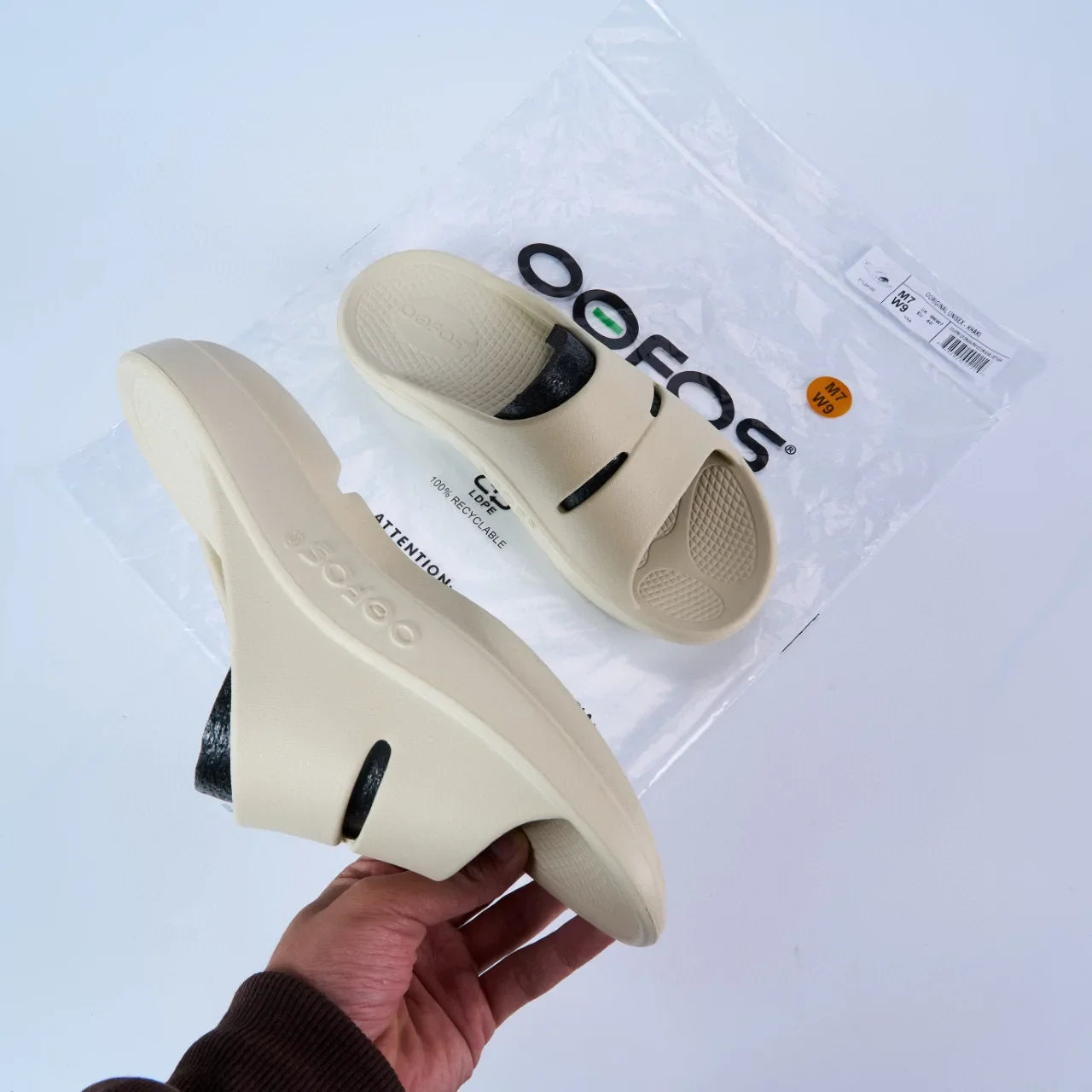 OOFOS Beach Sandals - Lightweight Recovery Shoes Slippers Men Women Soft Bottom Indoor Home Slides Sandals Light Beach Shoe